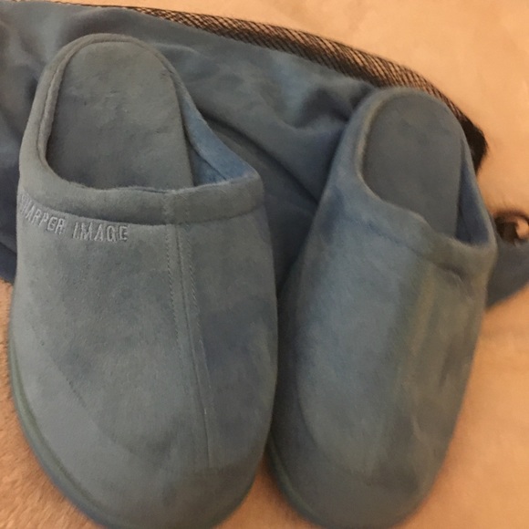 Sharper Image memory foam slippers. Size 8 - Picture 6 of 8